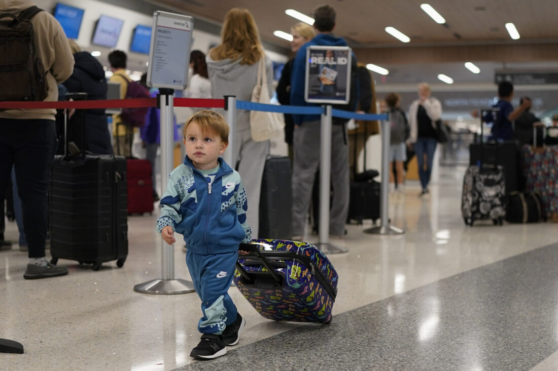 Record crowds are expected to take to the air and roads for Thanksgiving | News, Sports, Jobs - Vimarsana News